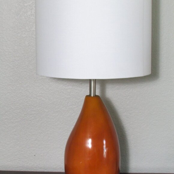 Mid Century Modern Bean Shaped Base Wood Tone Lamp - Picture 7 of 8